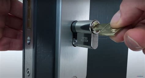Cilinderslot vervangen, opmeten en gelijksluitende cilindersloten .